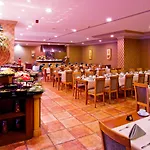 Ξενοδοχείο The Park Merter 5*